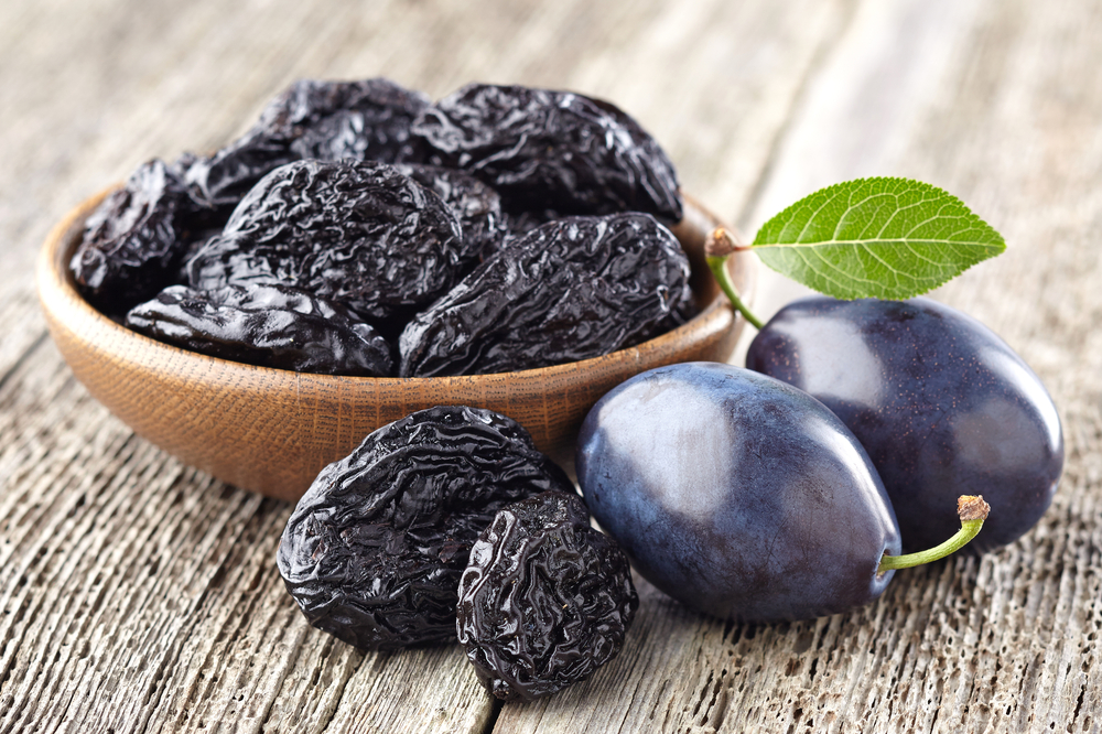 A bowl of prunes